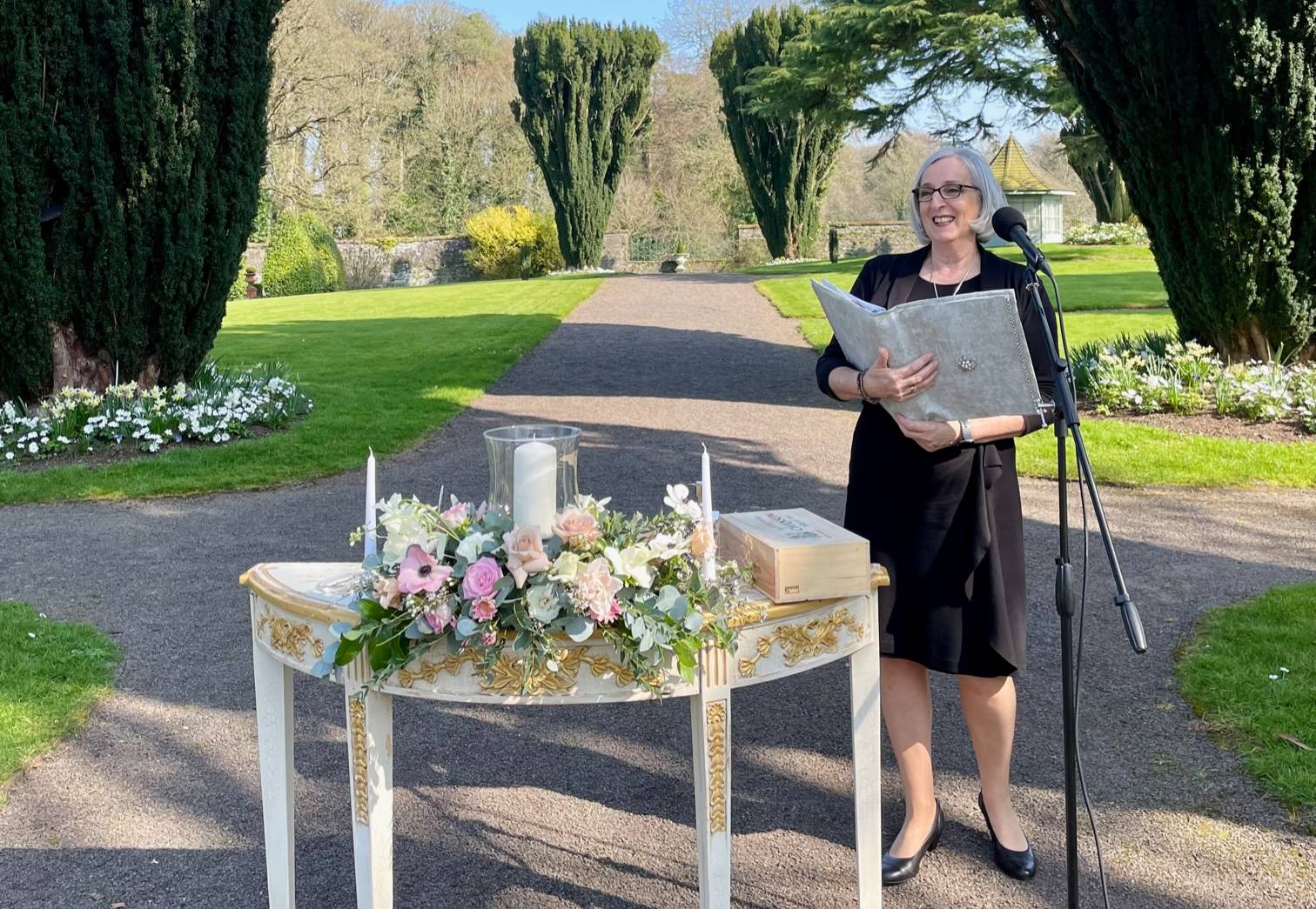 Outdoor wedding with Unity Candle ritual - Caroline McCarthy Celebrant & Registered Celebrant Ireland - Cork Kerry Tipperary Limerick Kildare and more