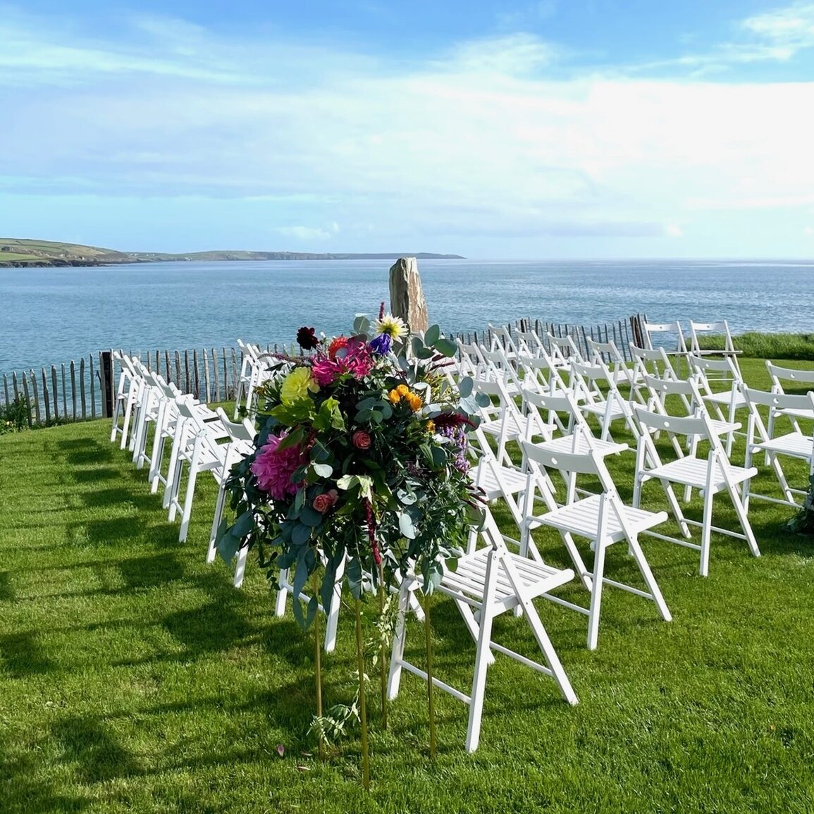 Getting married in Ireland - Outdoor legal wedding ceremony by Caroline McCarthy - Registered Solemniser and Celebrant Cork, Kerry, Tipperary, Limerick, Kildare